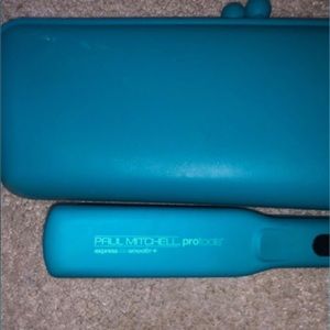 Paul Mitchell Pro Tools Express Smooth Flat Iron